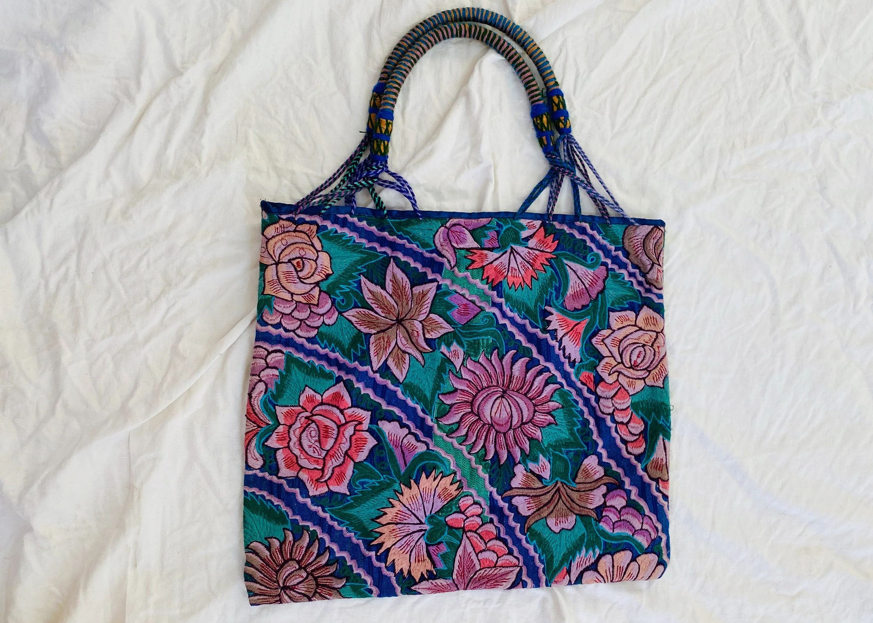 Embroidered Bag. Zincantan. Repurposed