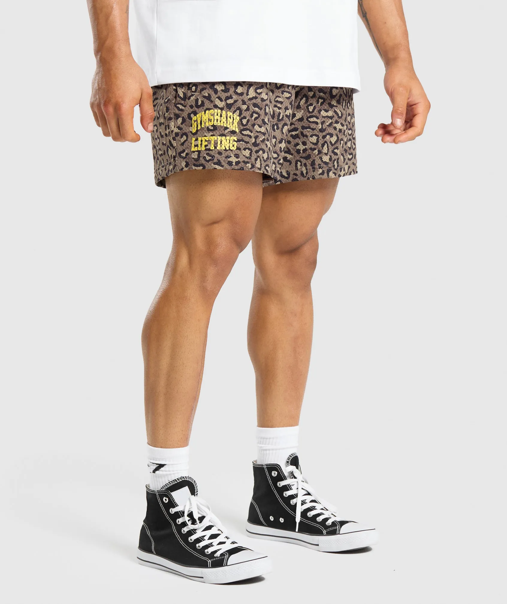 Gymshark Printed Lifting Mesh 5" Shorts - Cement Brown