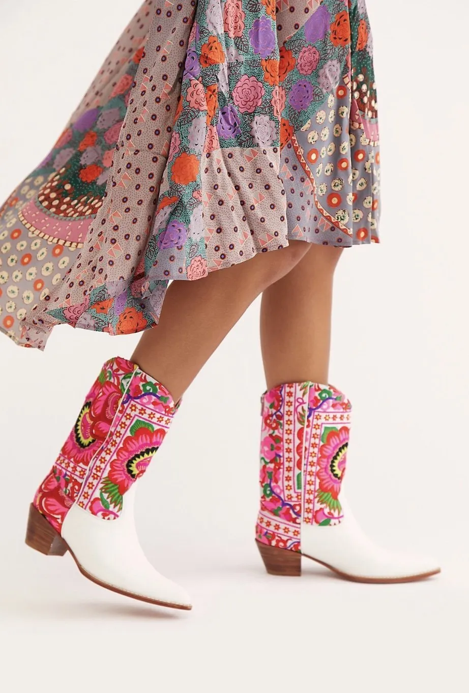 SELINA EMBROIDERED WESTERN COWBOY BOOTS