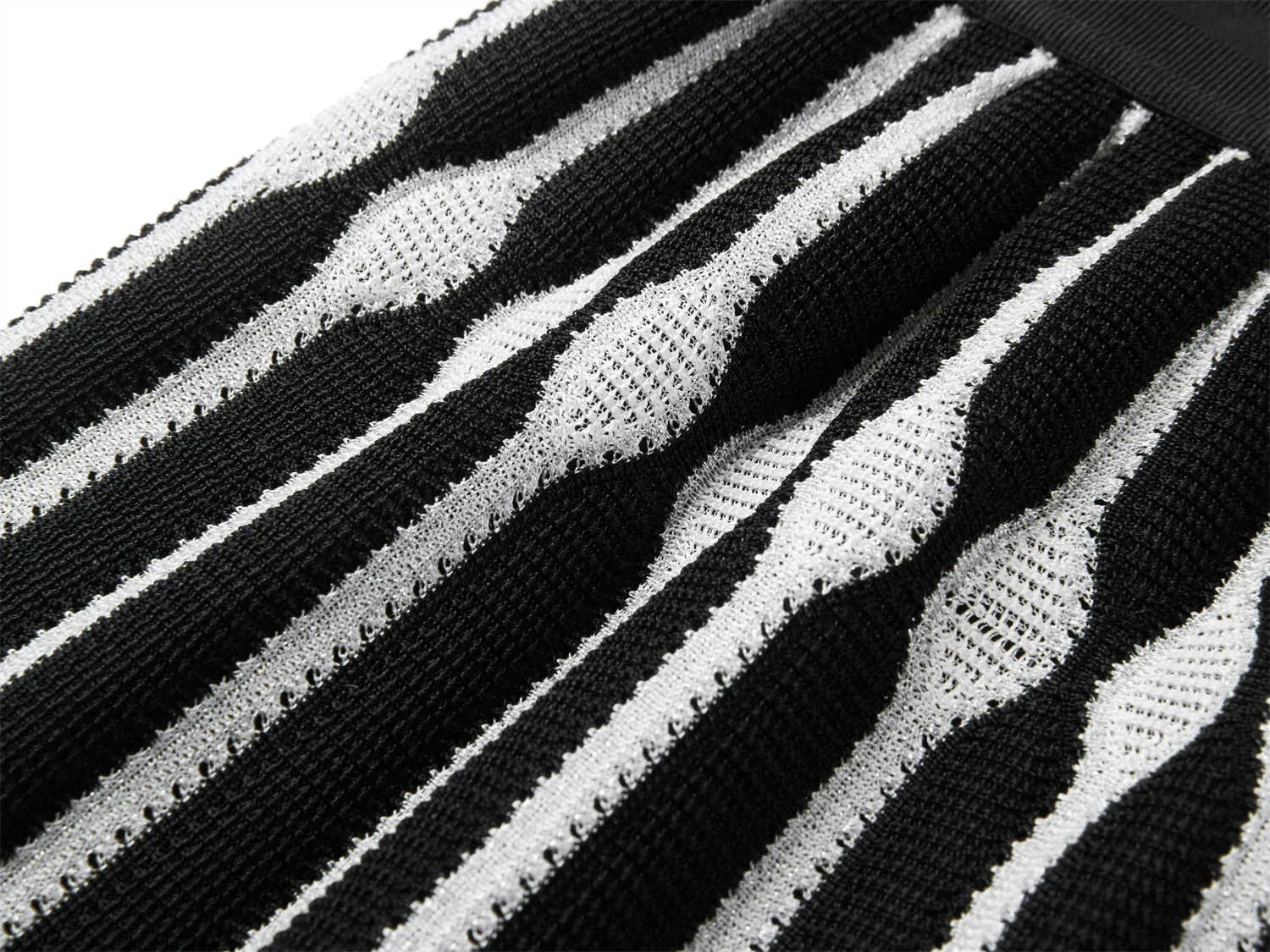 YAYING Hollowed-out Embossed Texture Skirt